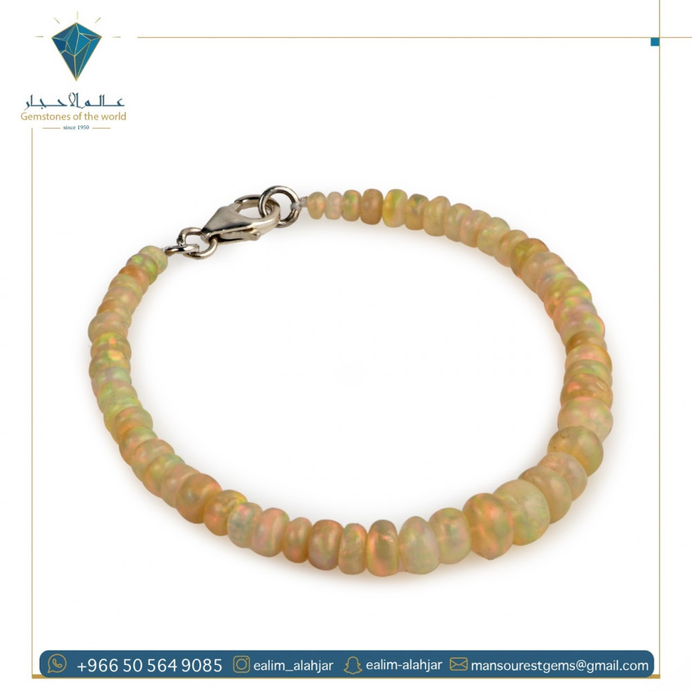 اسوارة من حجر الاوبال