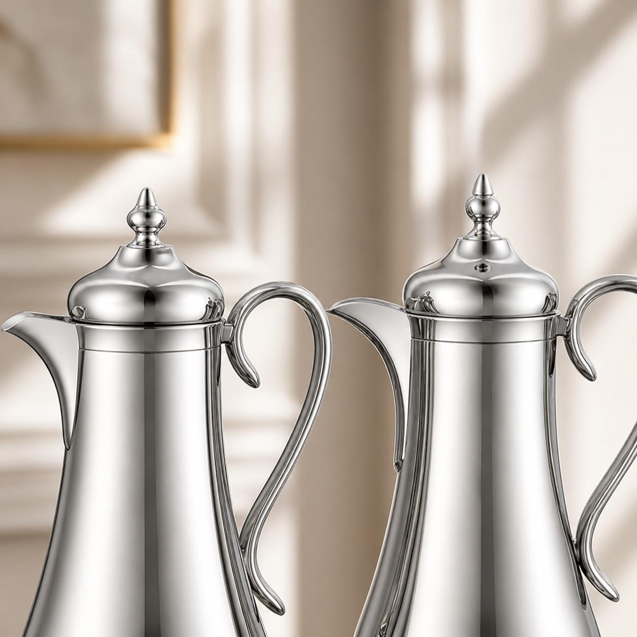 طقم ترامس (ثلاجات قهوة وشاي) لون فضي 1.0لتر لكل قطعه بتصميم – Tea & Co