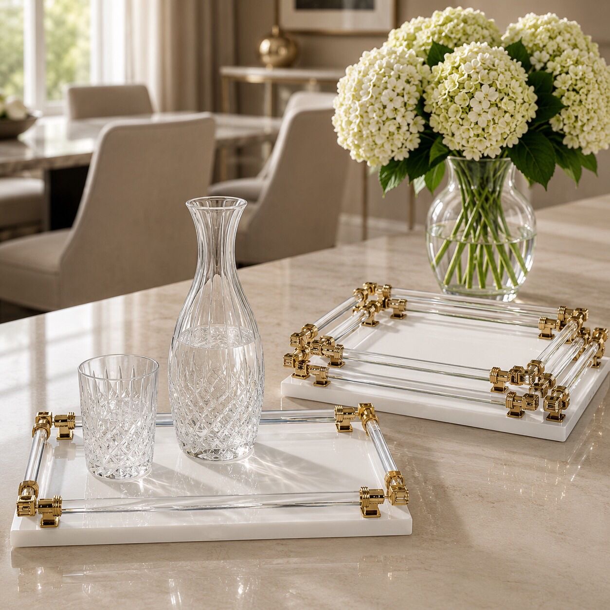 طقم صواني تقديم فاخر بتصميم أبيض أنيق ولمسات ذهبية راقية – Luxury Serv