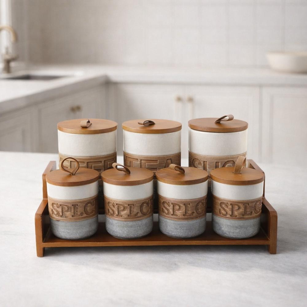طقم بهارات بورسلين 14 قطعة مع ستاند خشبي ونقوش مميزة – Porcelain Spice