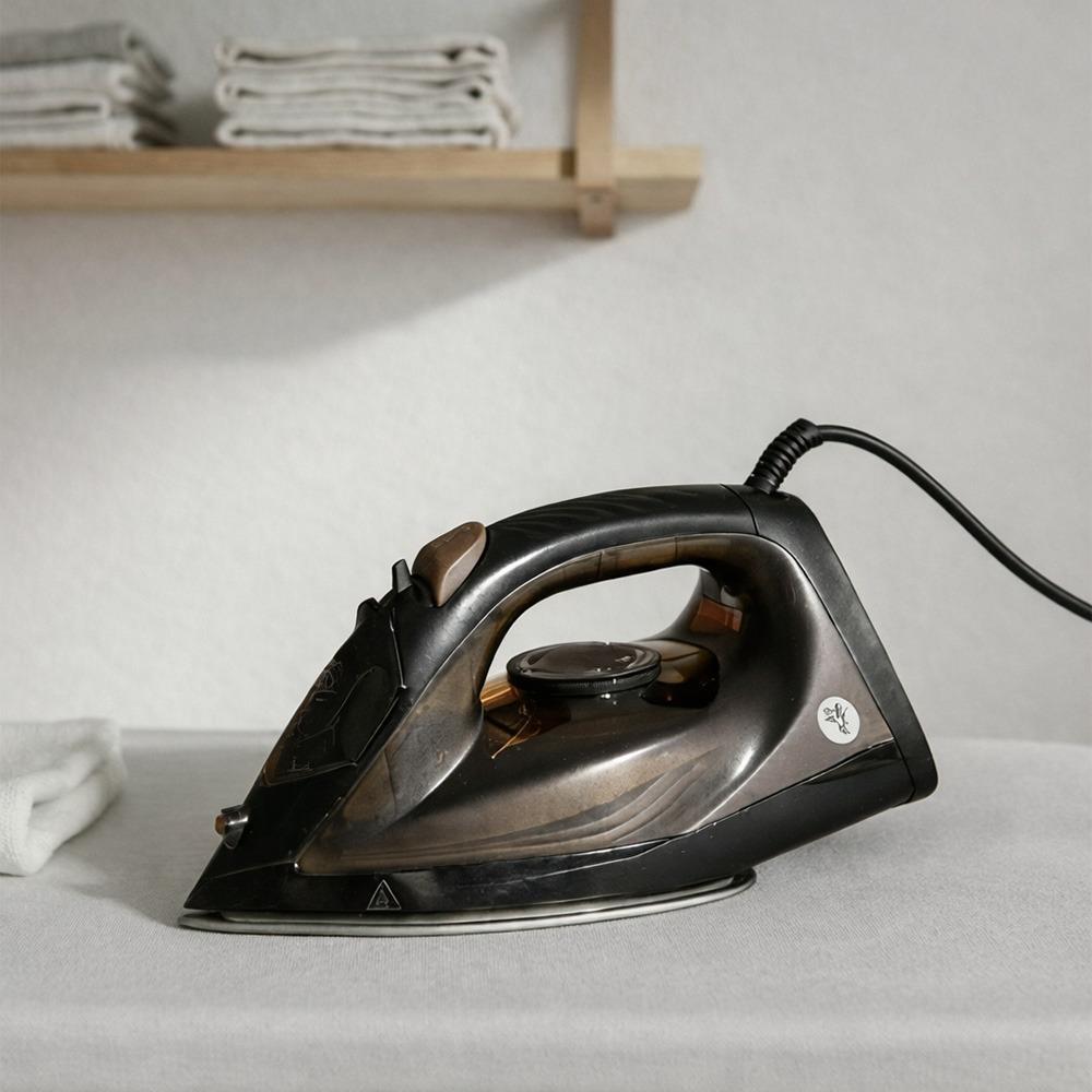 كاوية بخار كهربائية 1600 واط – Electric Steam Iron