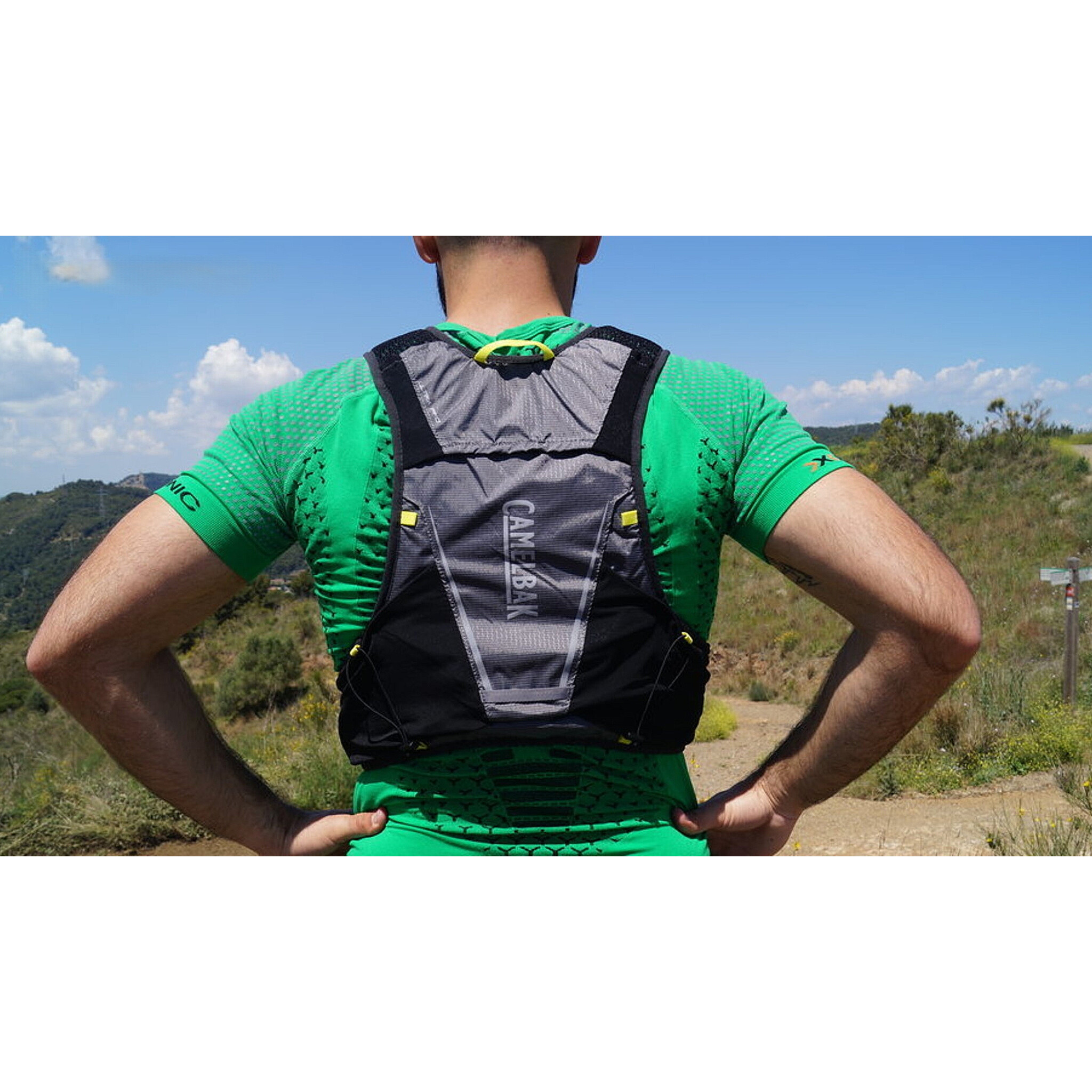 ULTRA PRO VEST 7L L GRAPHITE/SULPHUR SPRING