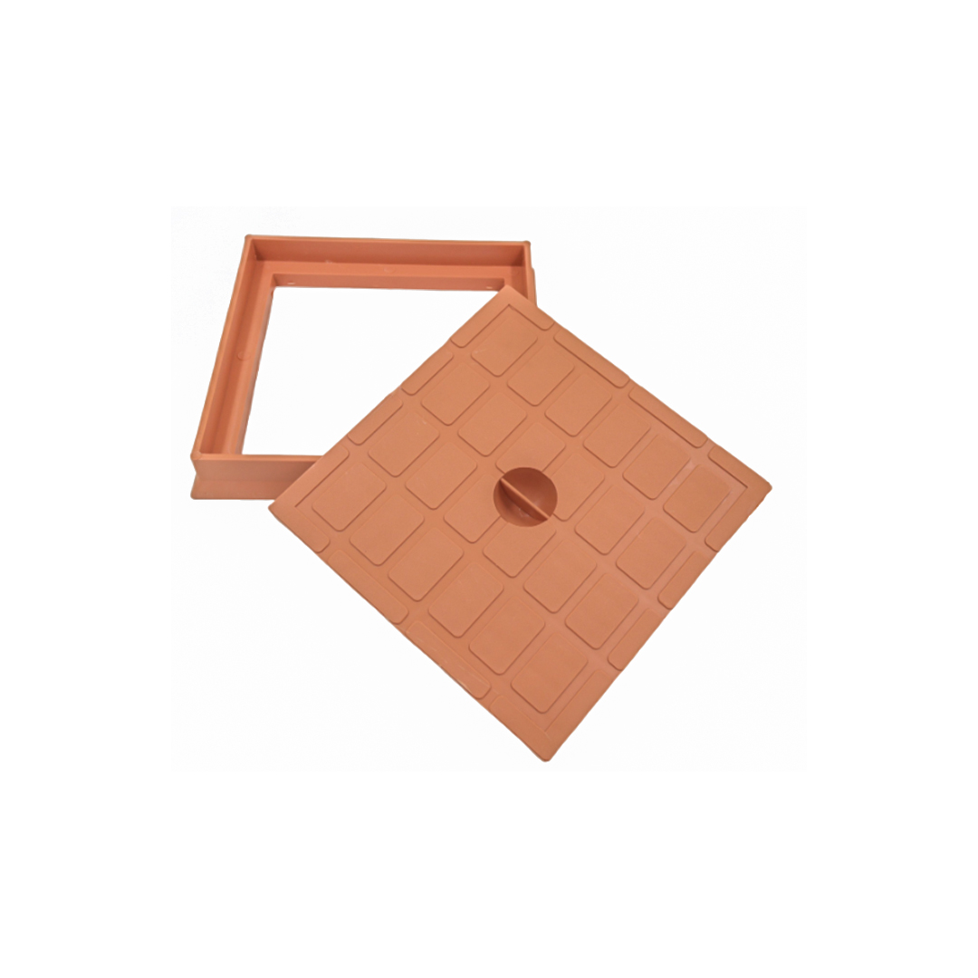  غطاء تفتيش بلاستك  بني PVC عالي التحمل  - 20×20 سم 