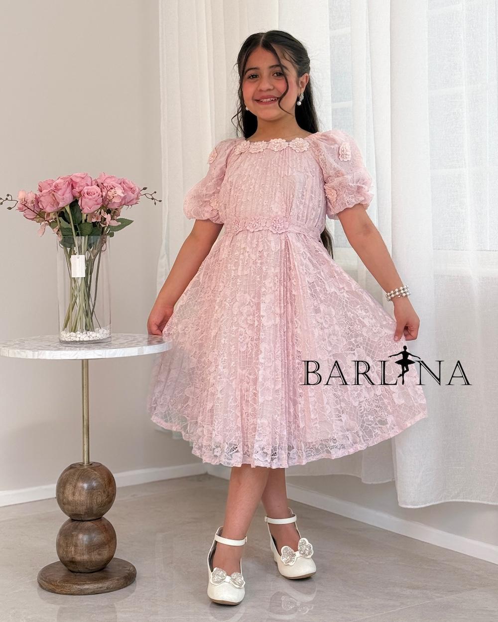 Girls' dress with floral fabric