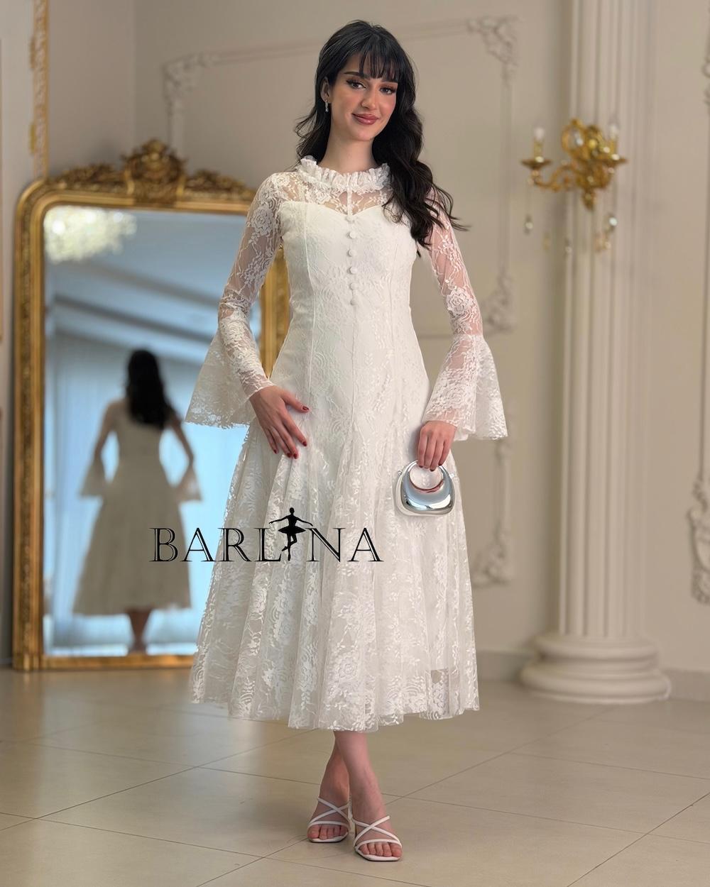 Elegant wide-cut lace midi dress