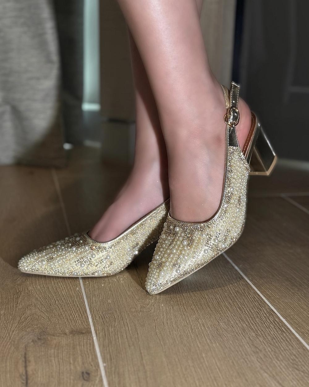 Women's closed-toe beaded heel