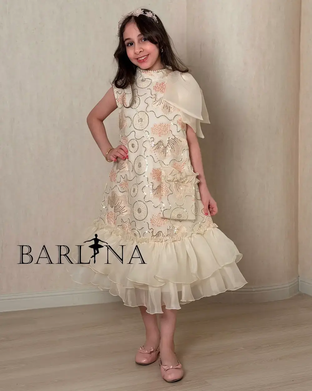 Girls' embroidered dress with ruffles at the bottom