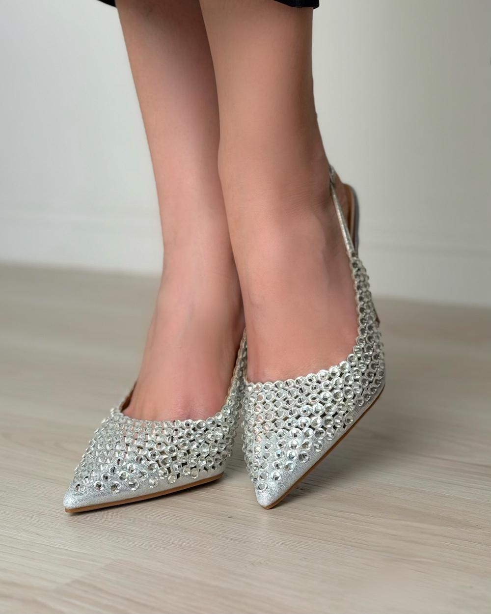 Women's thin heel studded with crystals