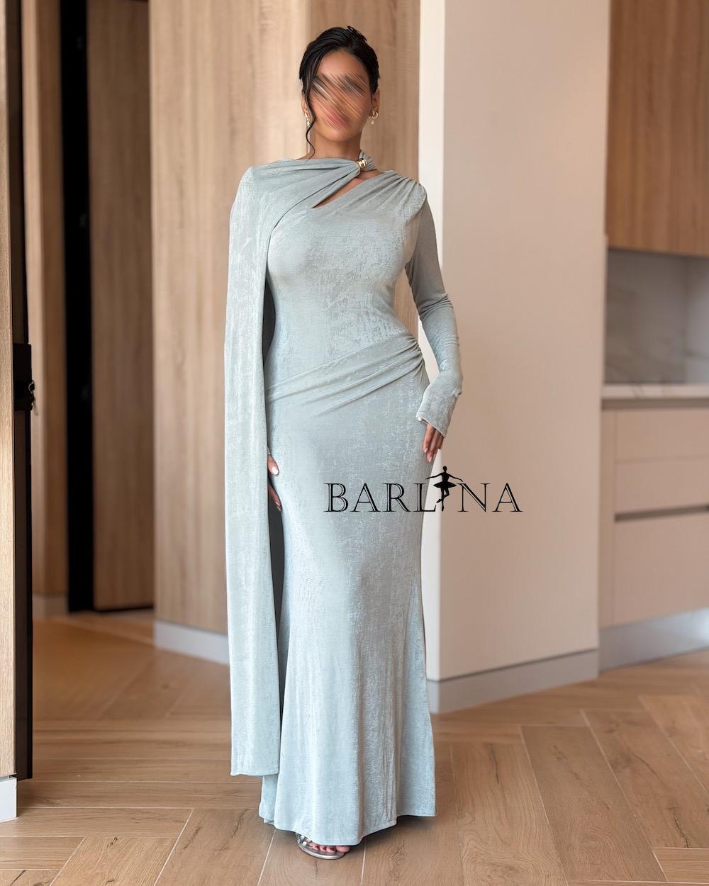 Elegant dress with a slanted shoulder and a long side cape