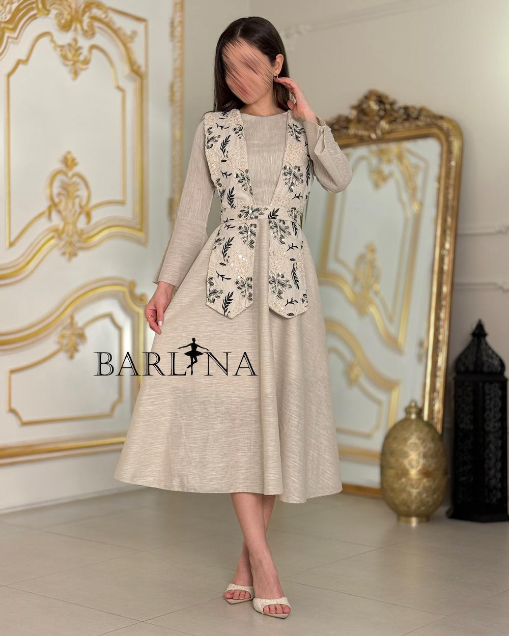 Soft jalabiya with embroidered vest