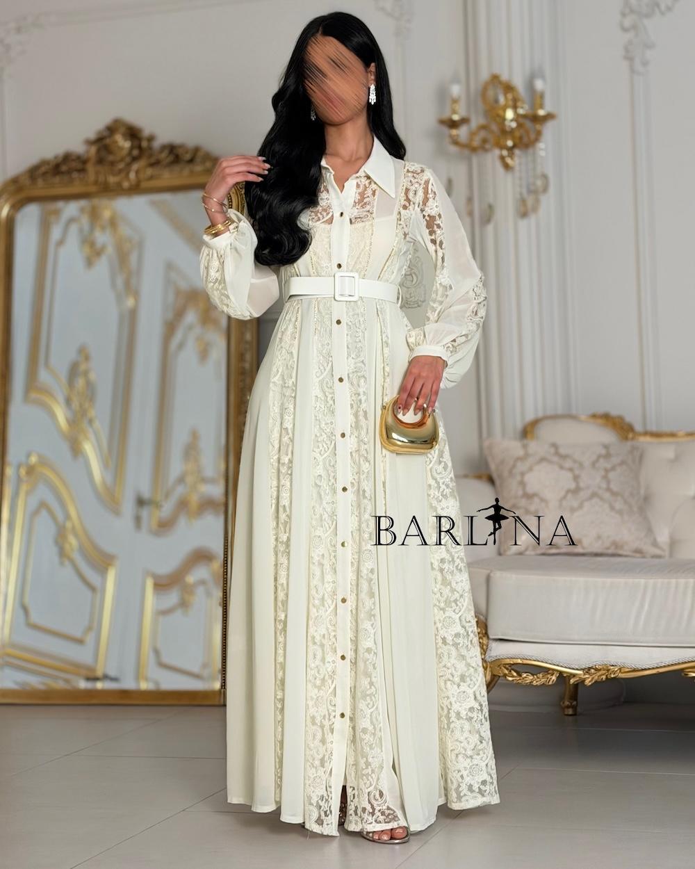 Long dress with elegant lace details