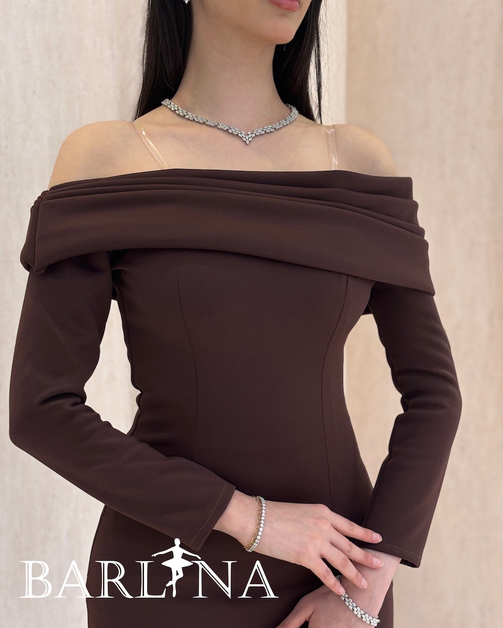 Elegant off-the-shoulder dress with soft pleats