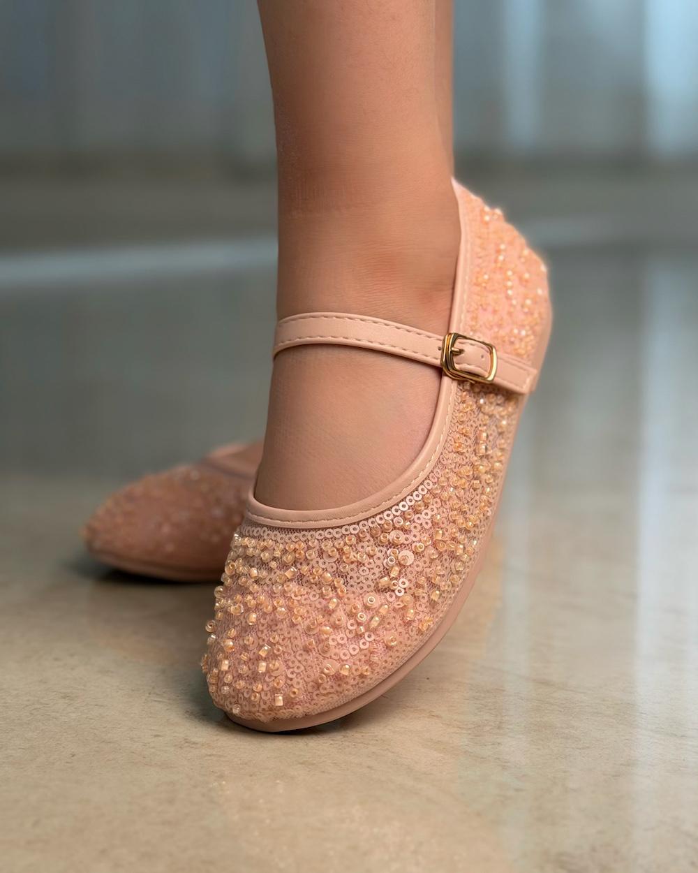 Stylish girls' shoes adorned with sparkling sequins