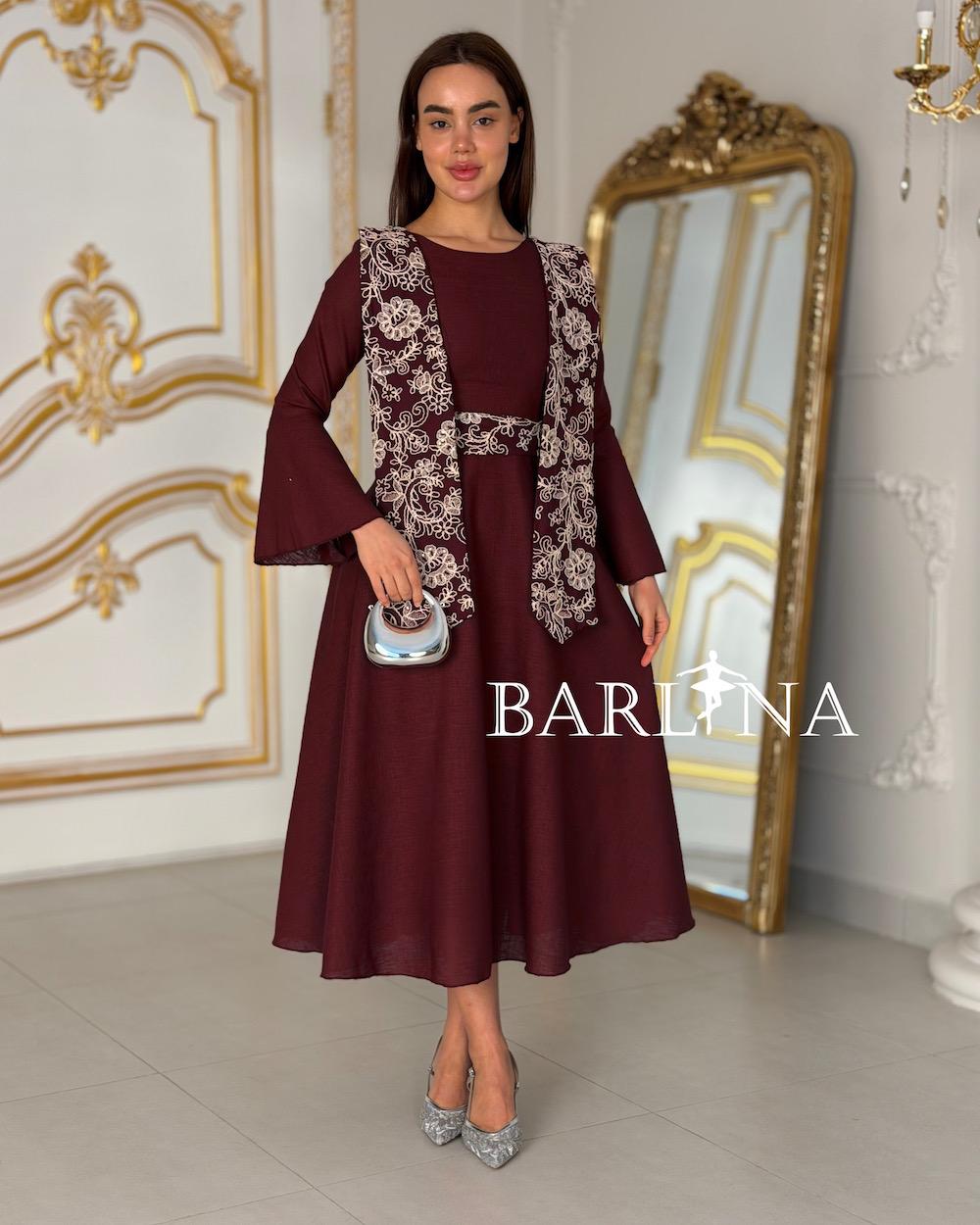 Soft jalabiya with embroidered vest