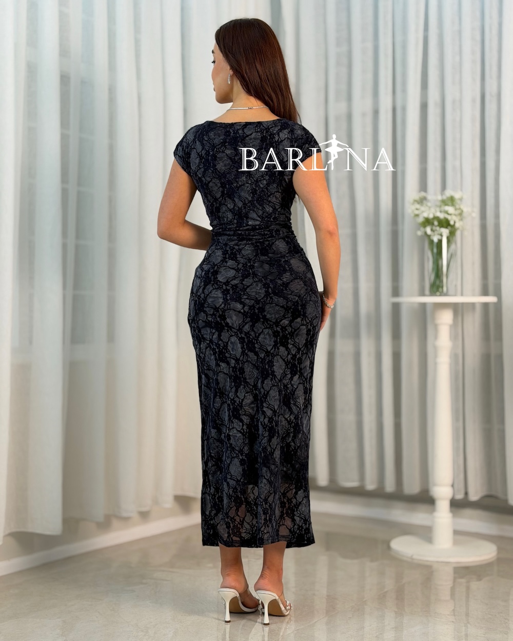 knee length dresses for ladies MO&Co. Women's Straight Cut Denim Midi Dress Blue Size S main image 1