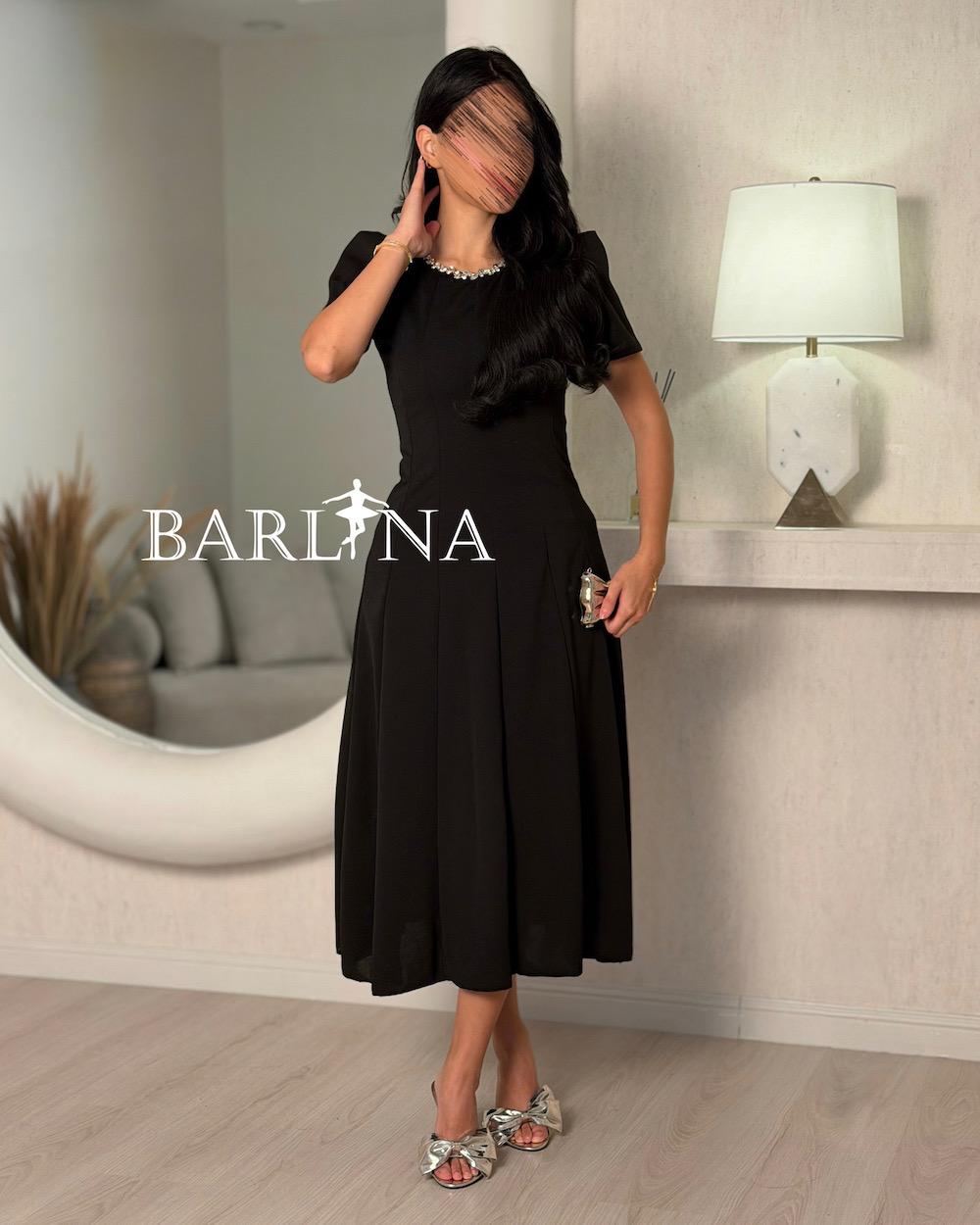 A soft dress with a sophisticated classic cut.