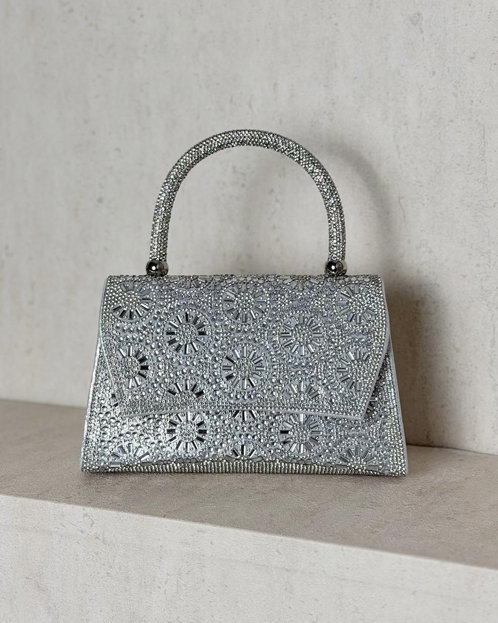 Evening bag with elegant, shimmering embroidery