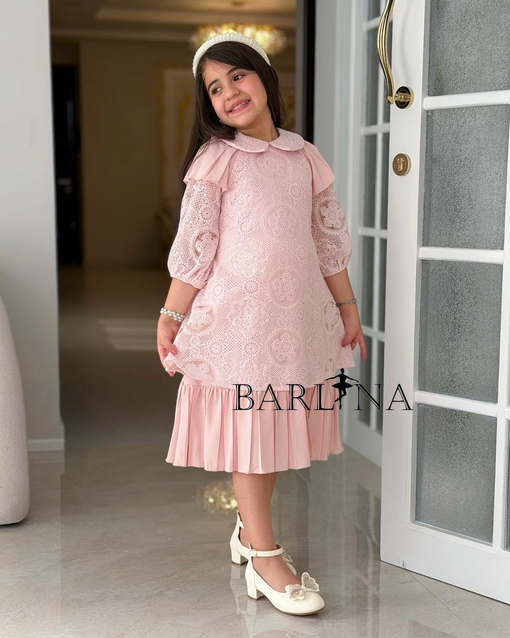Girls' lace dress with pleated hem
