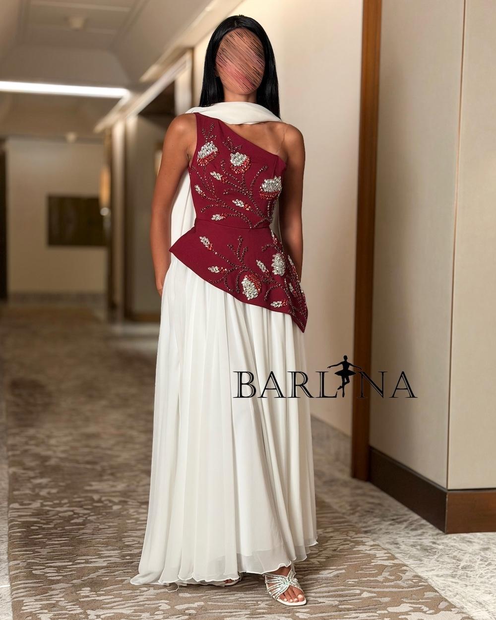 One-shoulder dress with luxurious embroidery