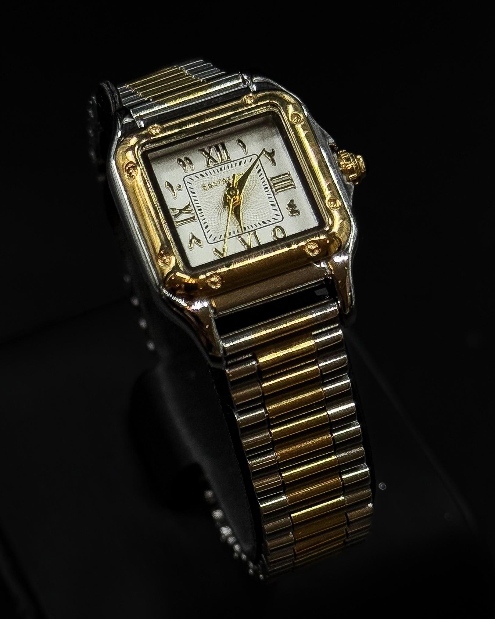 Elegant women's everyday watch with a square frame