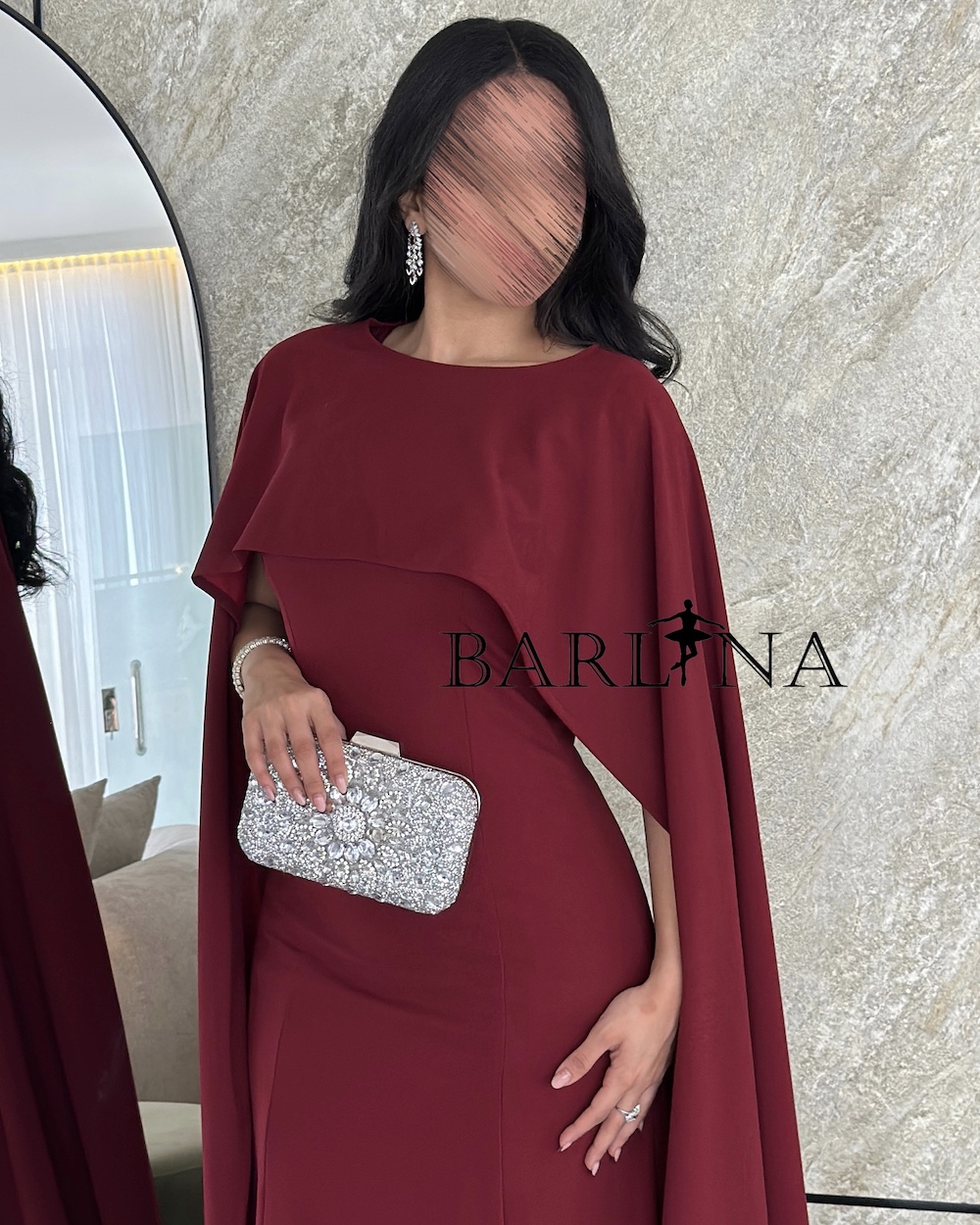 Elegant straight cut oud dress with cape