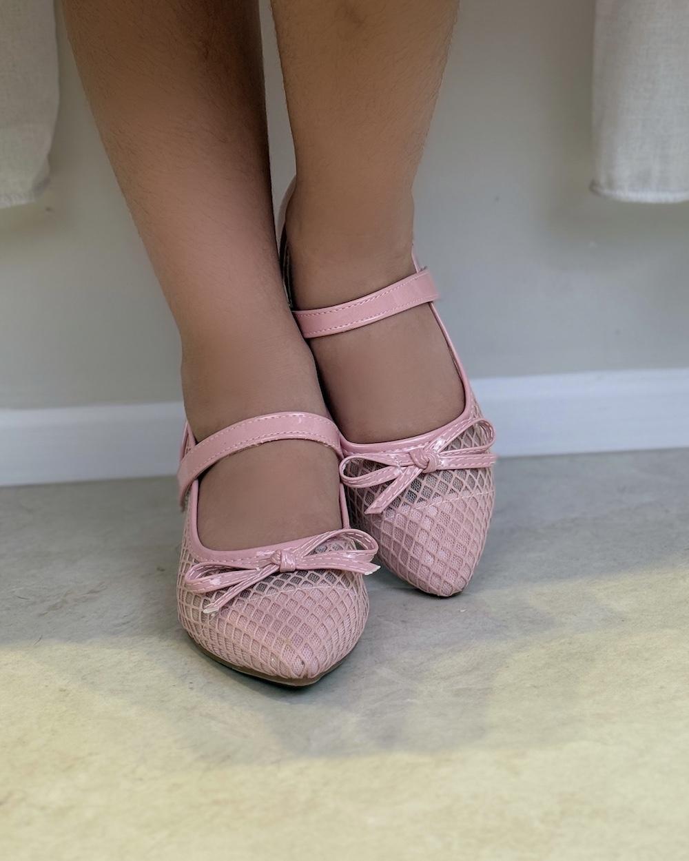 Girls' mesh shoes with a medium heel
