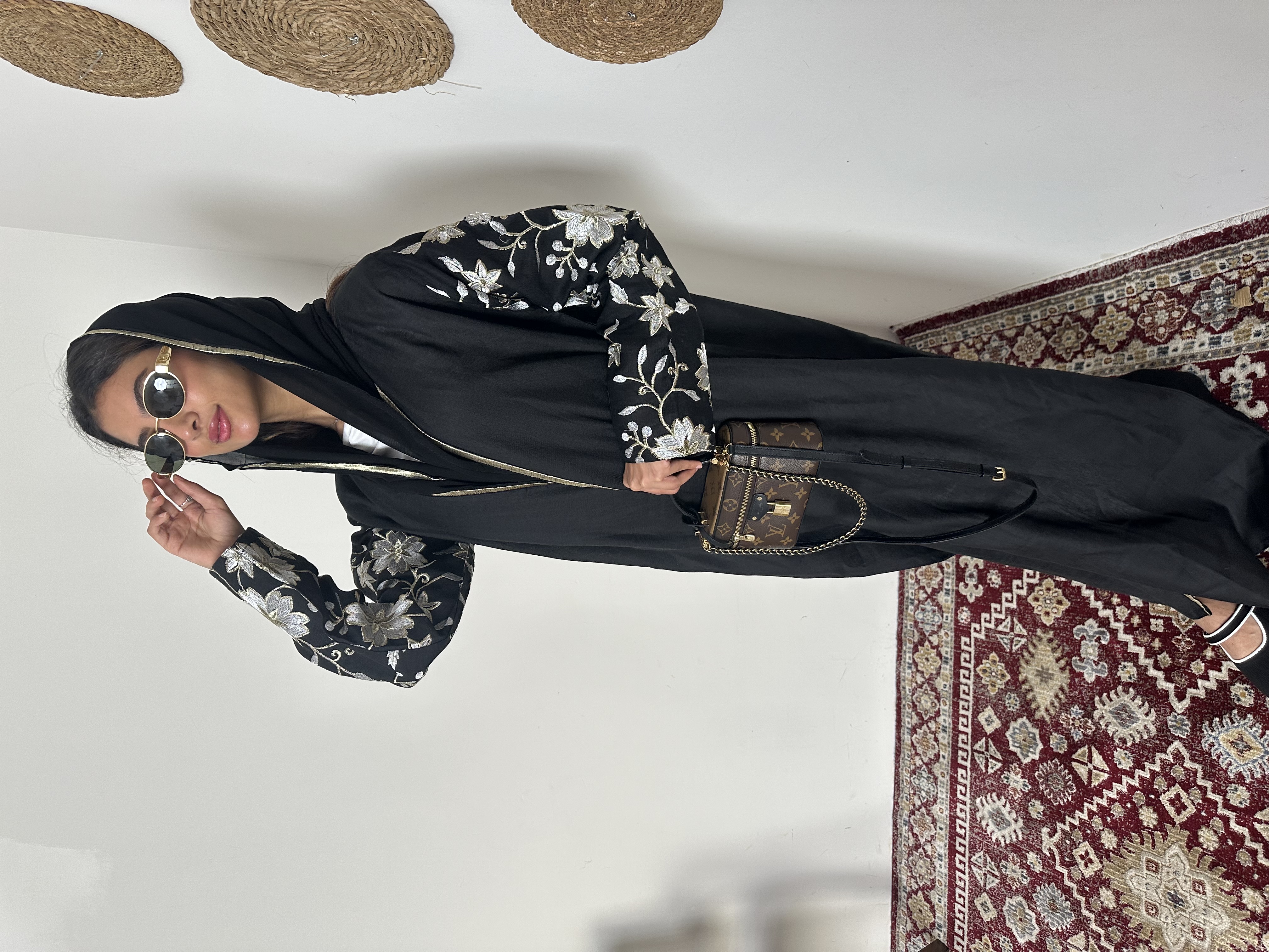 عباية سوداء فخمة