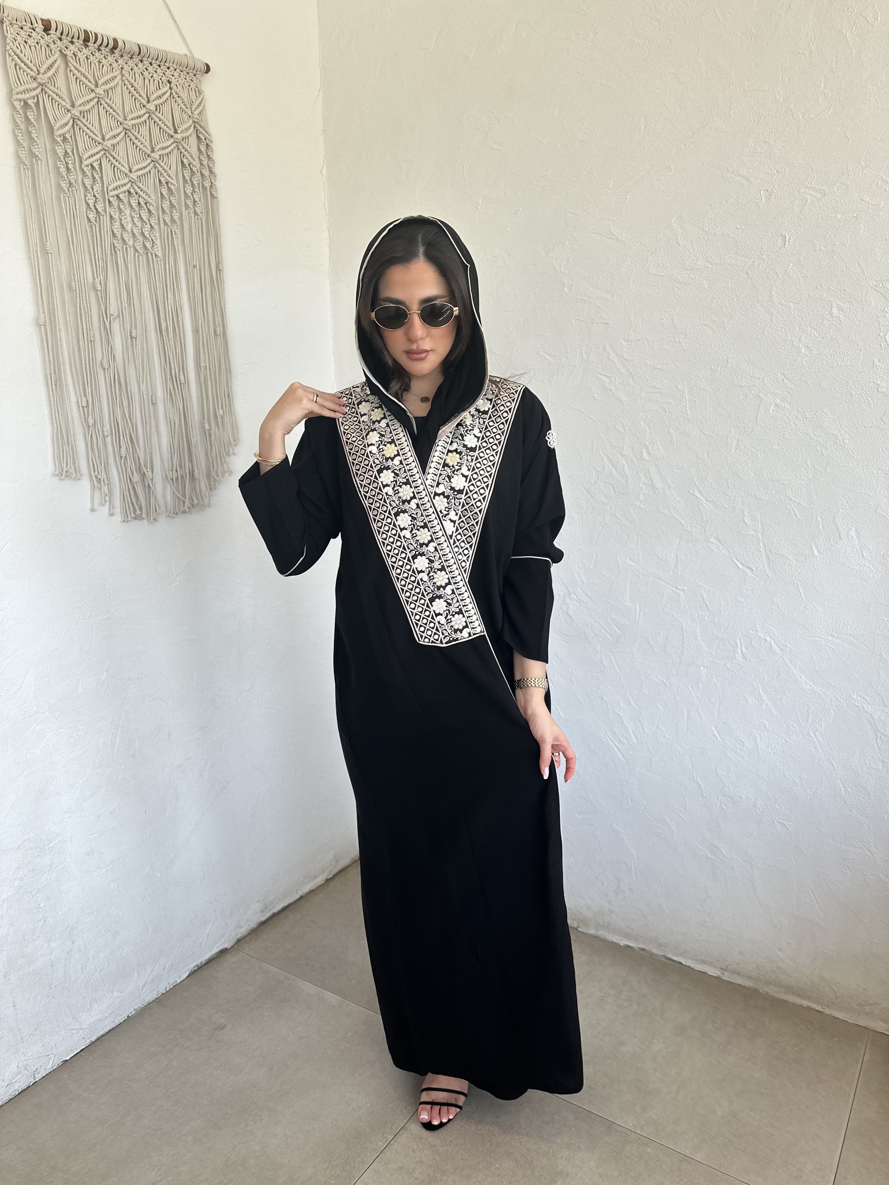 عباية راقية - نيدل كرياتفيتي