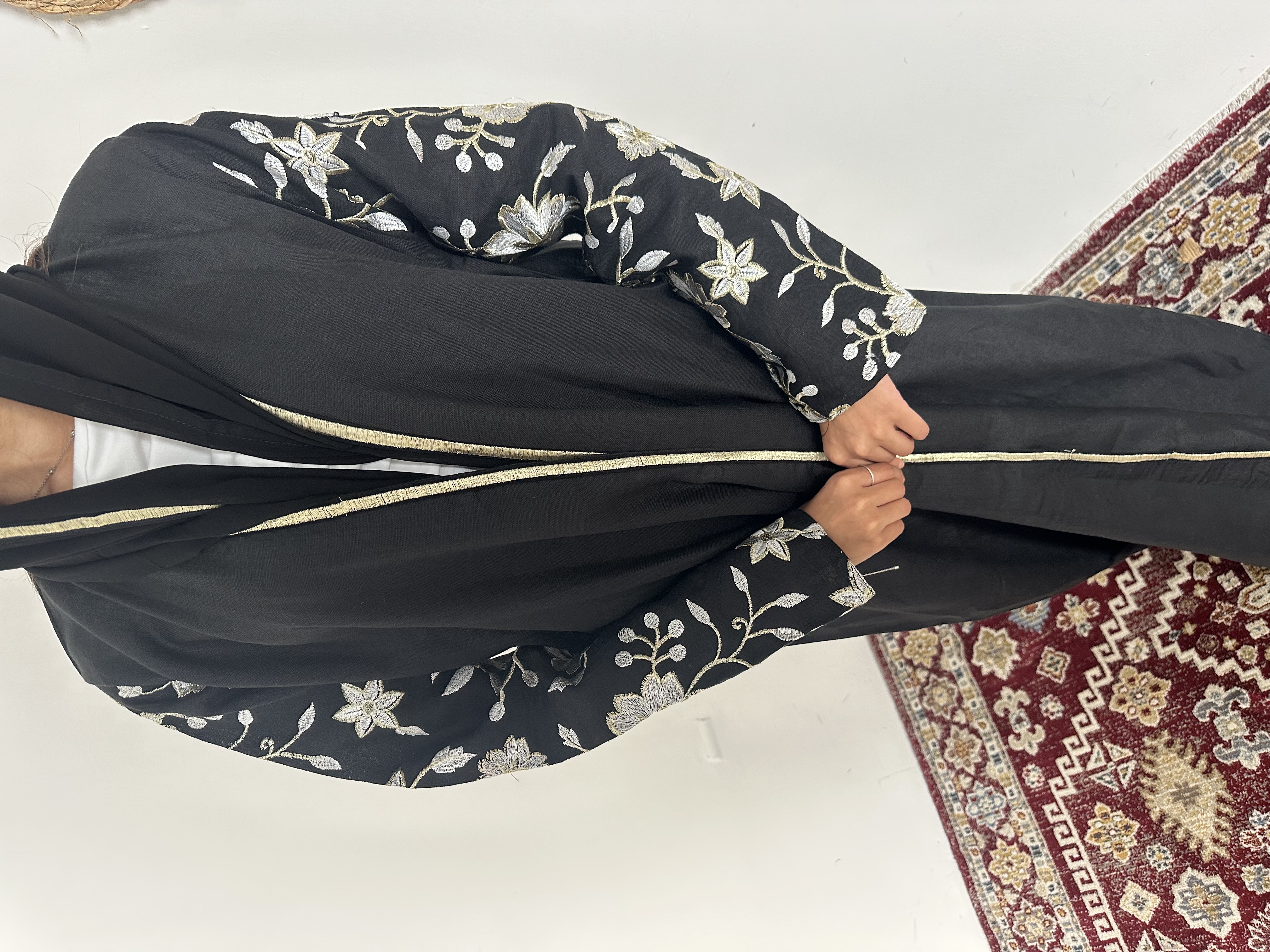 عباية سوداء فخمة