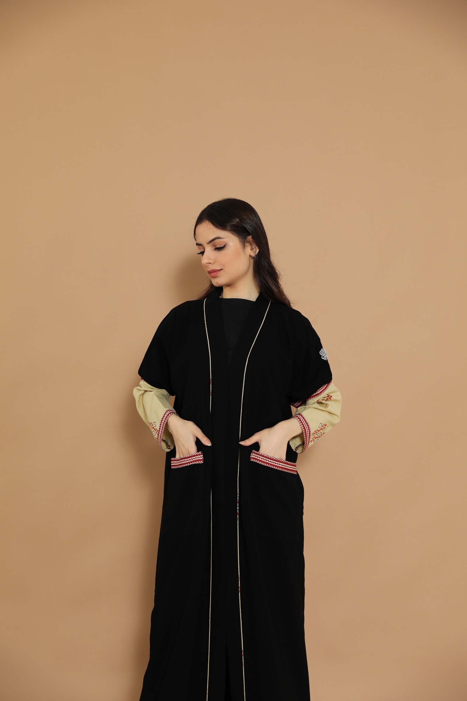 عباية كم ملون - نيدل كرياتفيتي