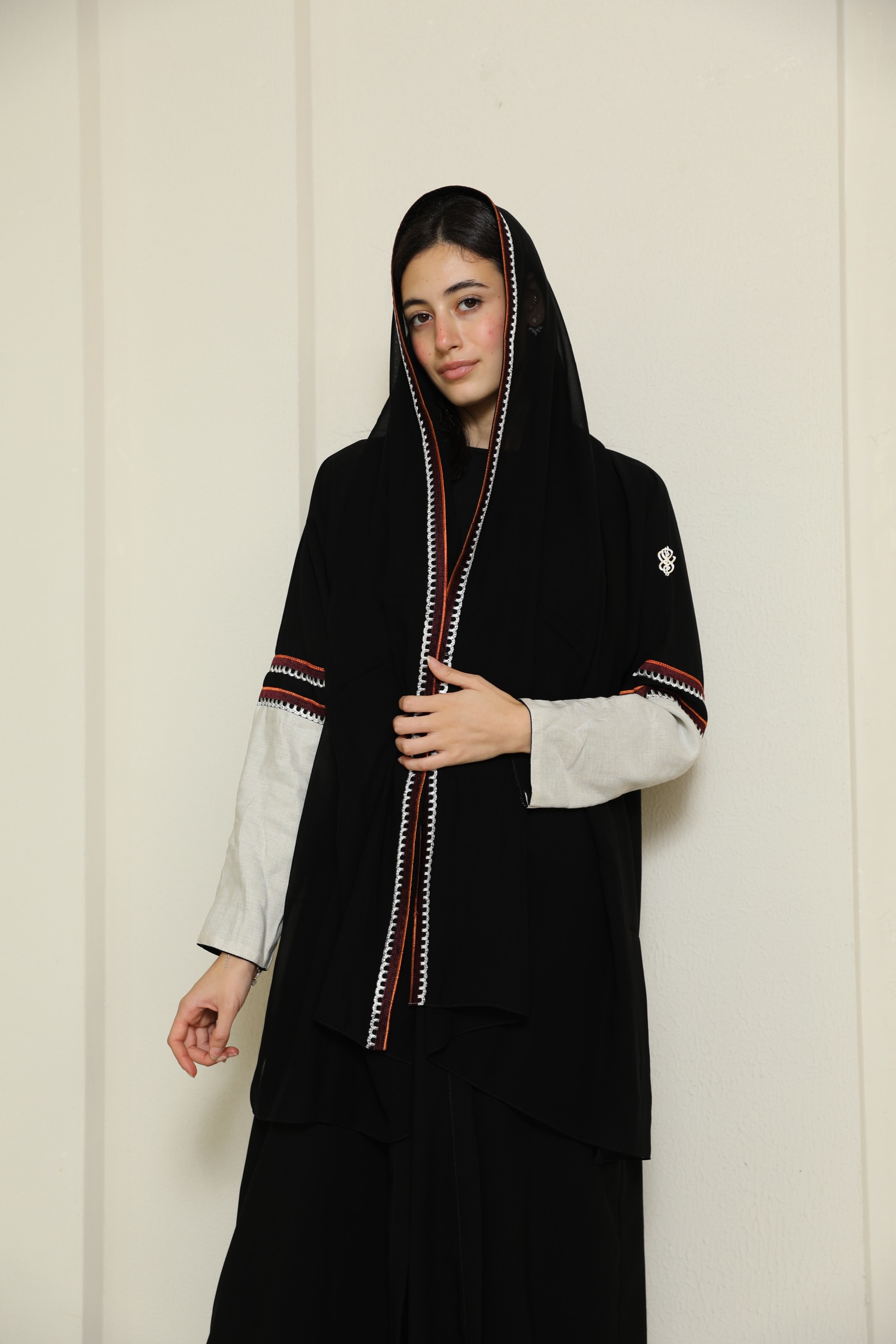 عباية يومية - نيدل كرياتيفيتي 