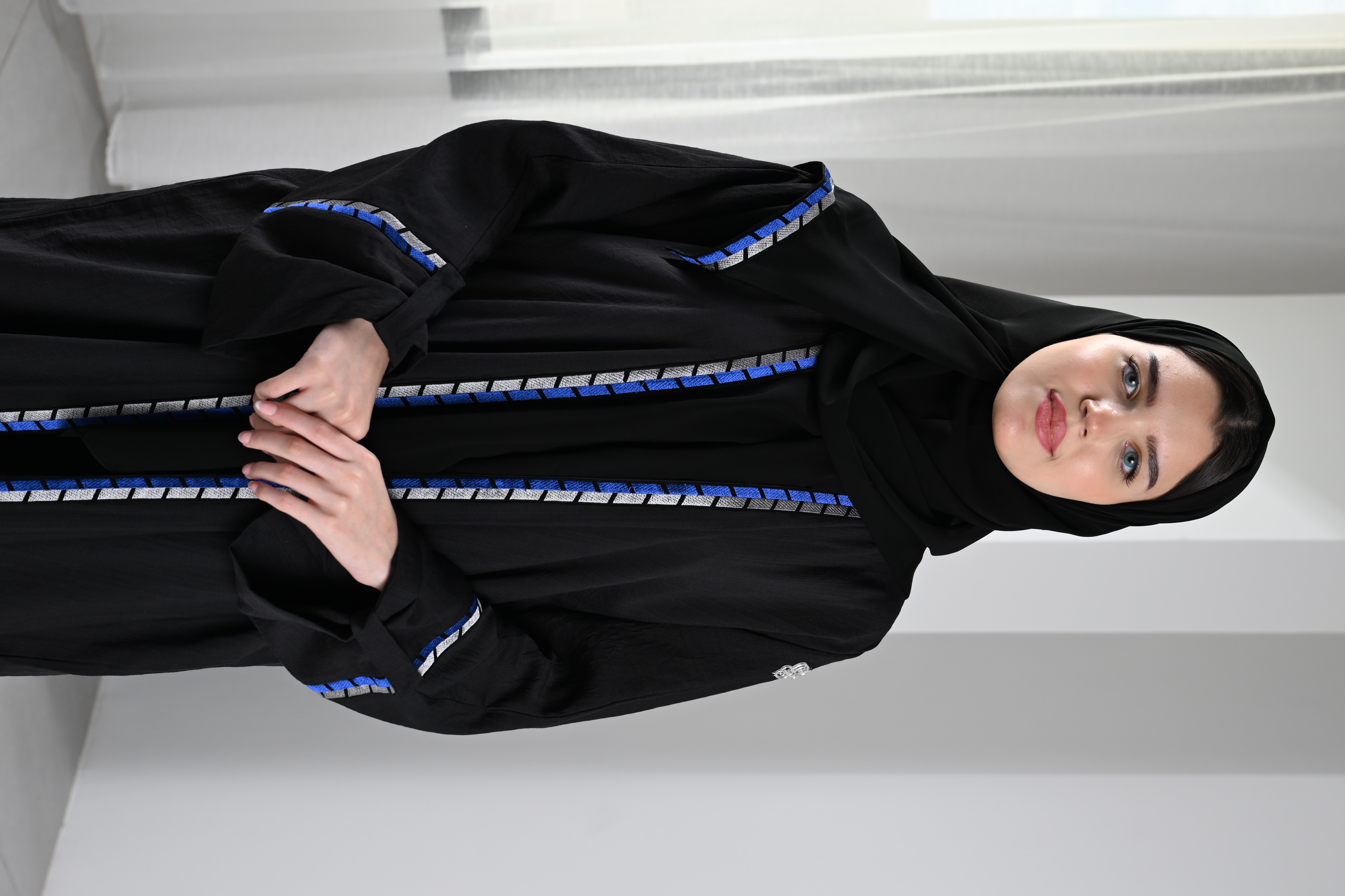 عباية قطرية - نيدل كرياتفيتي
