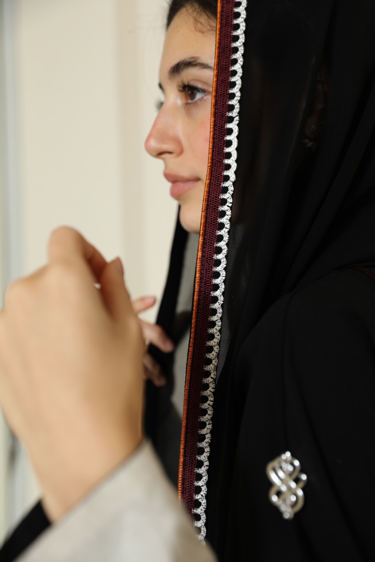 عباية يومية - نيدل كرياتيفيتي 
