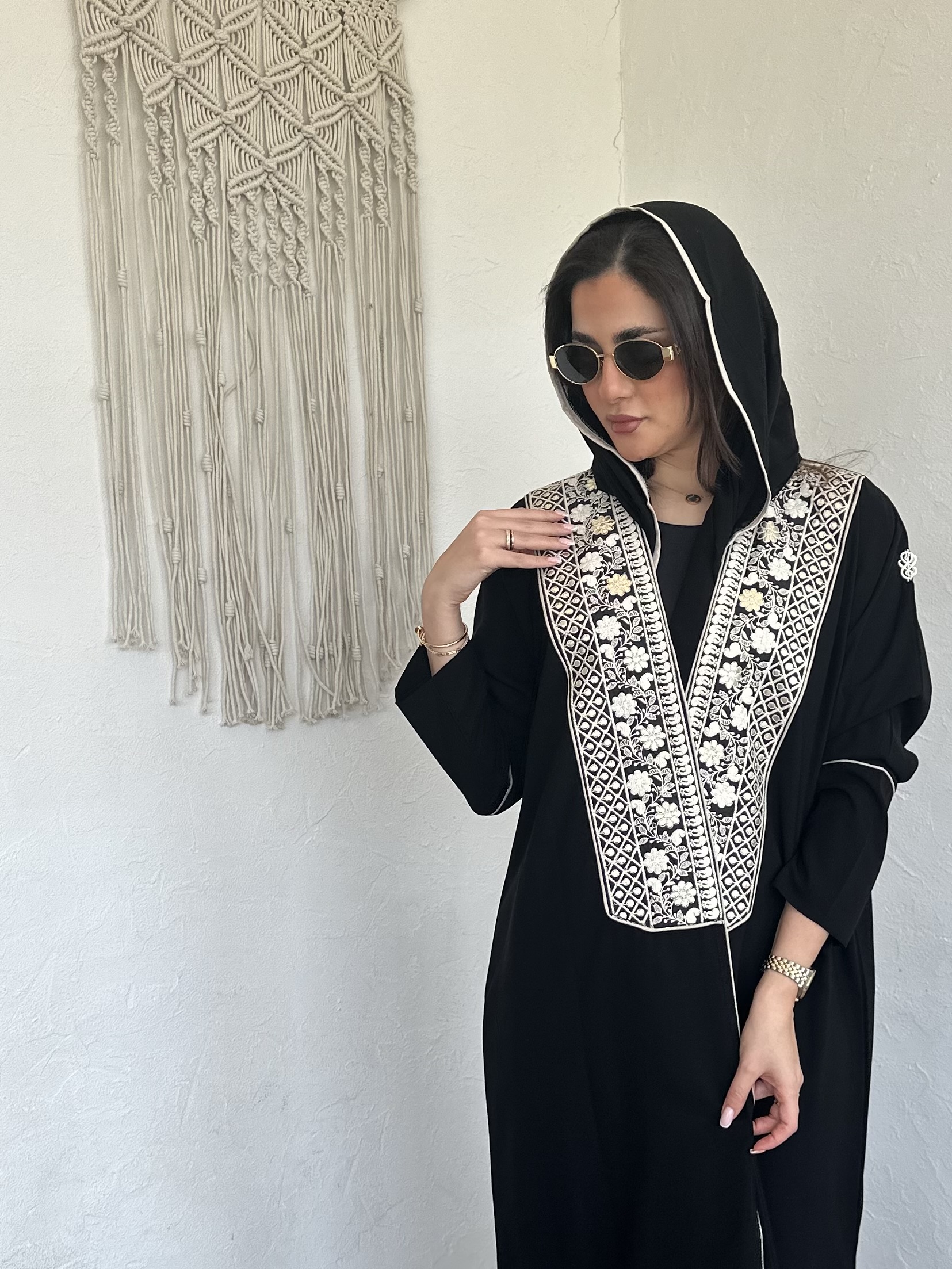 عباية راقية - نيدل كرياتفيتي