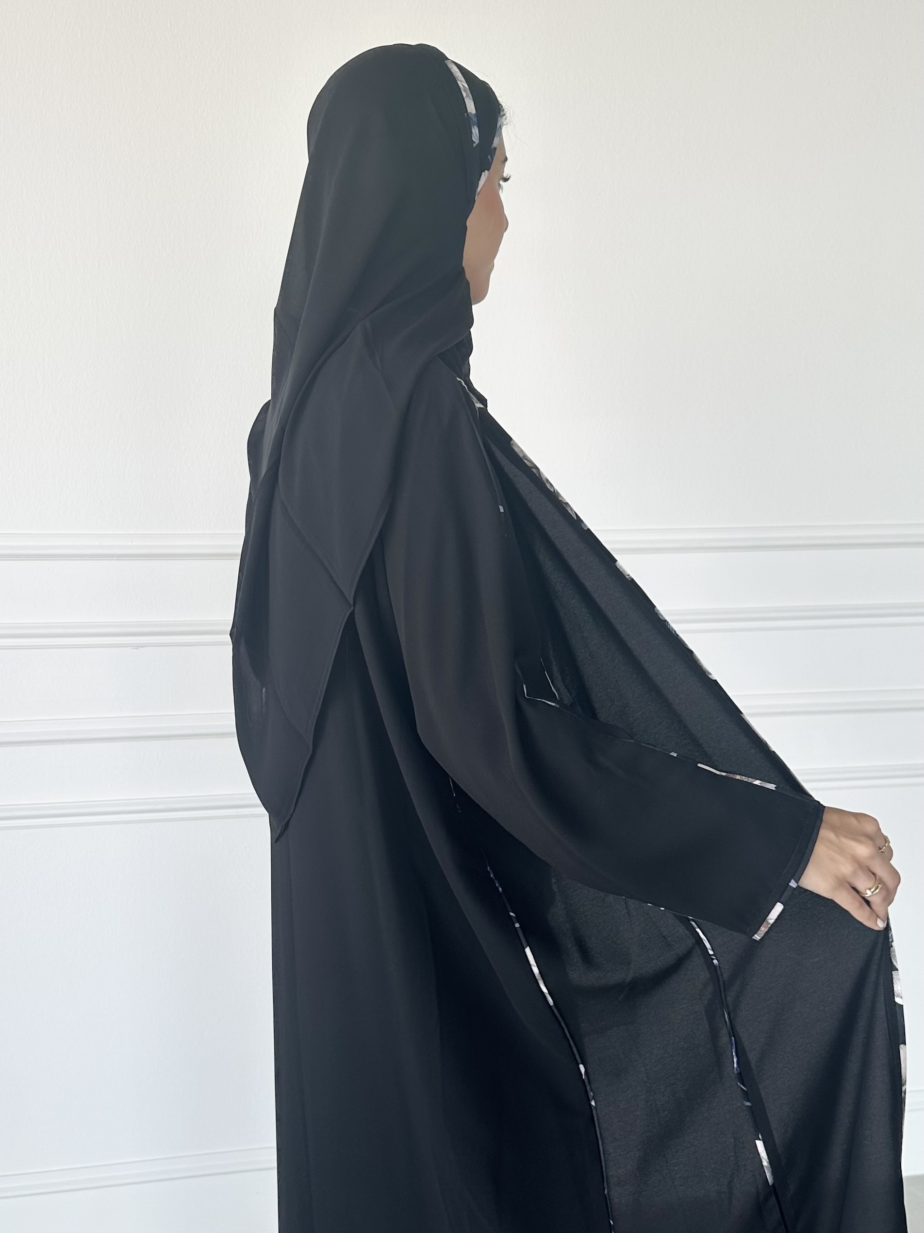 عباية قيطان - نيدل كرياتفيتي