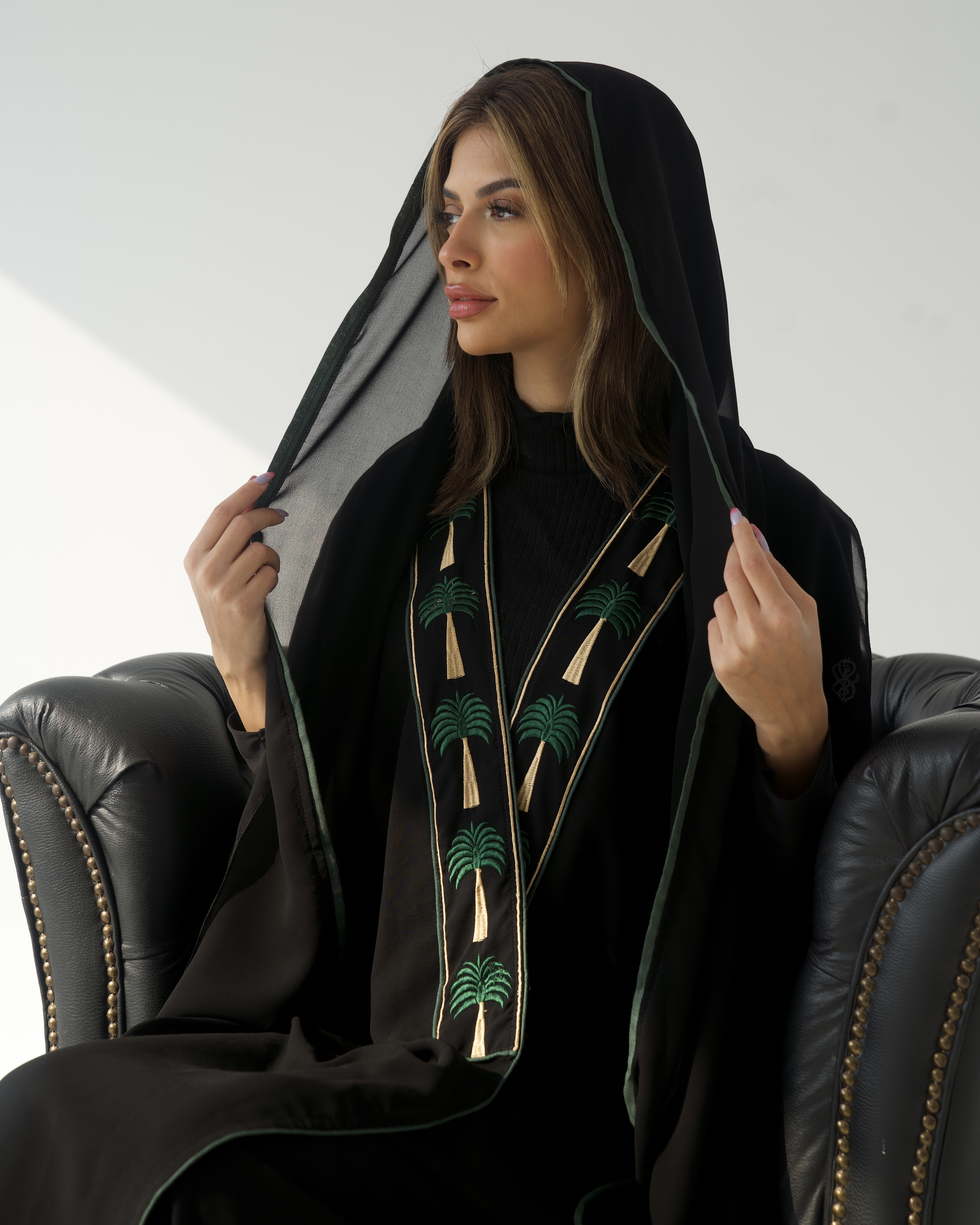 عباية اليوم الوطني - نيدل كرياتفيتي