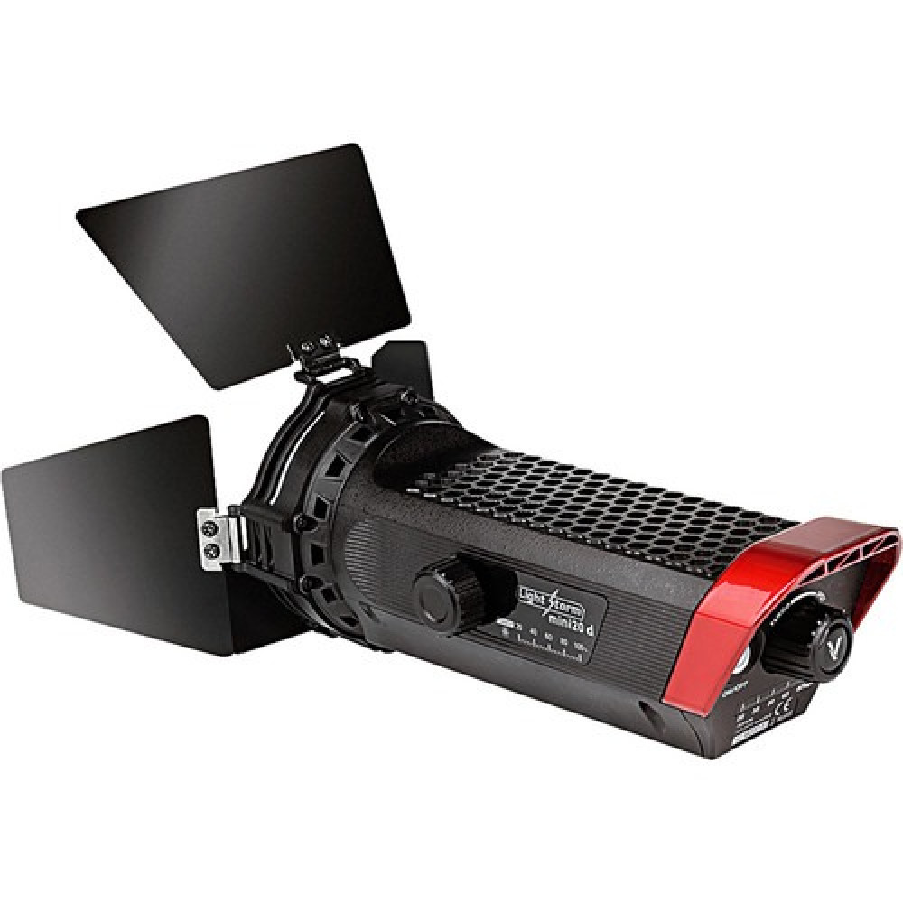 افضل اضاءة للتصوير مع كشاف Aputure Light Storm