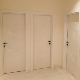 ابواب خشب داخلية وخارجية من مادة wpc