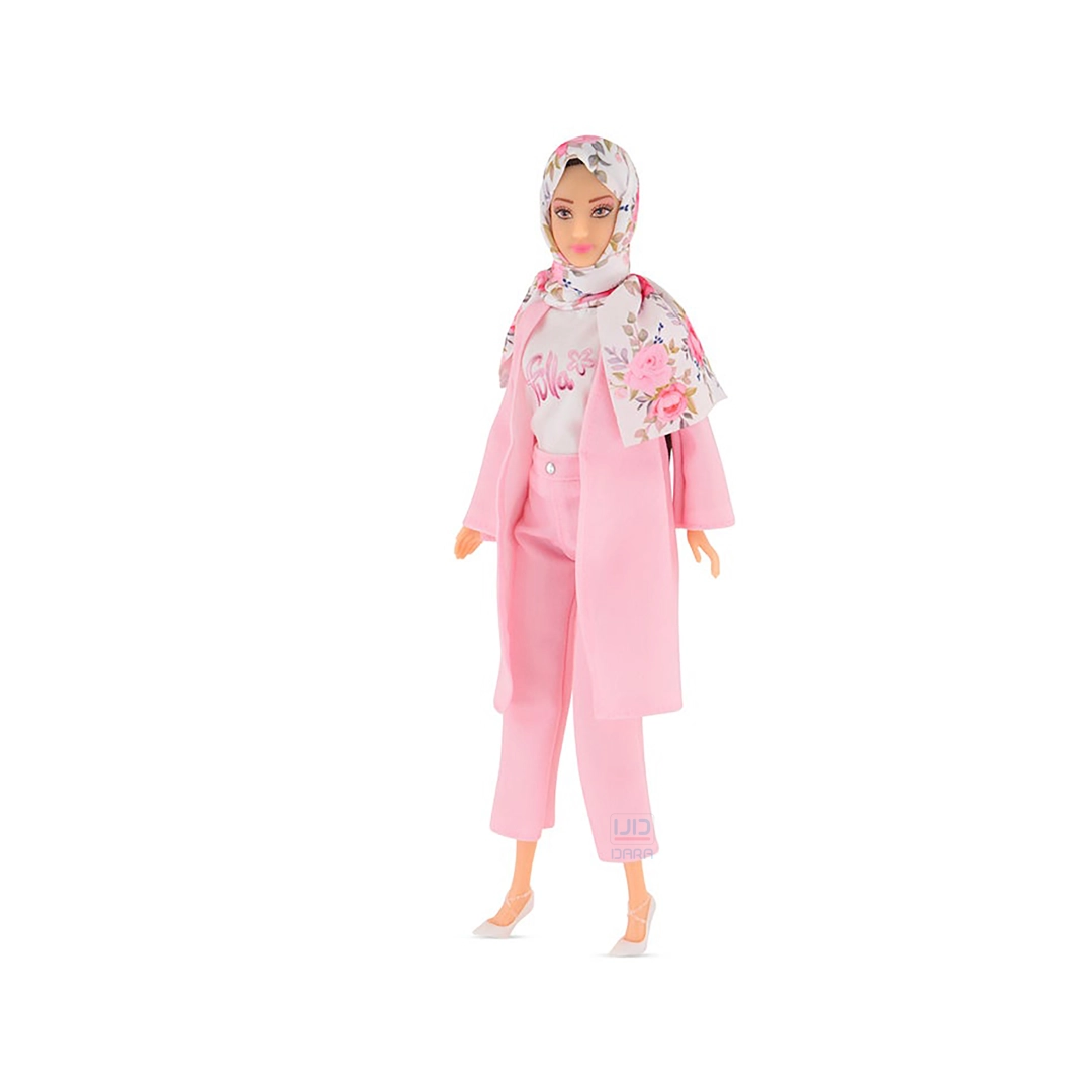 دمية فلة بملابس عصرية