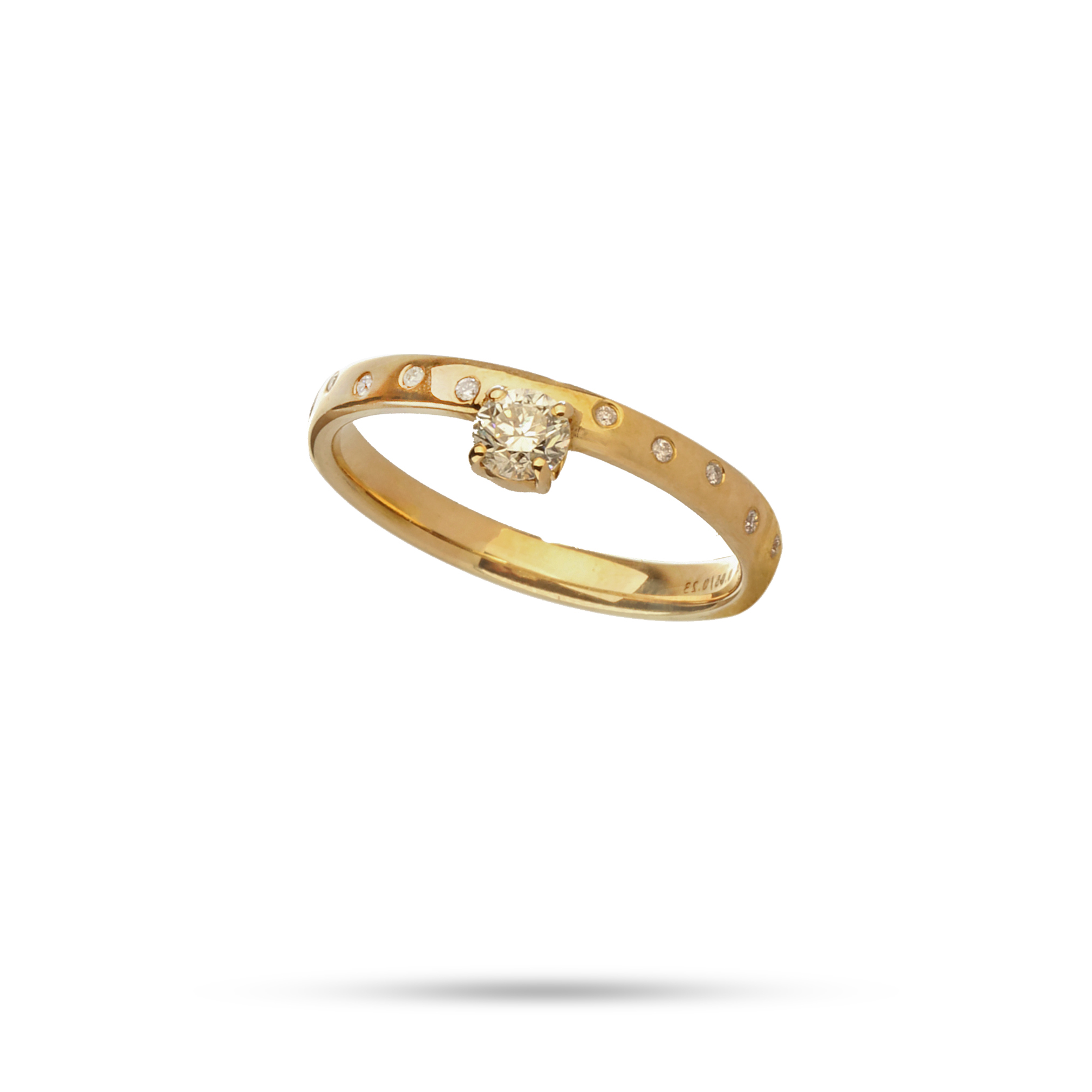 ذهب عيار 18