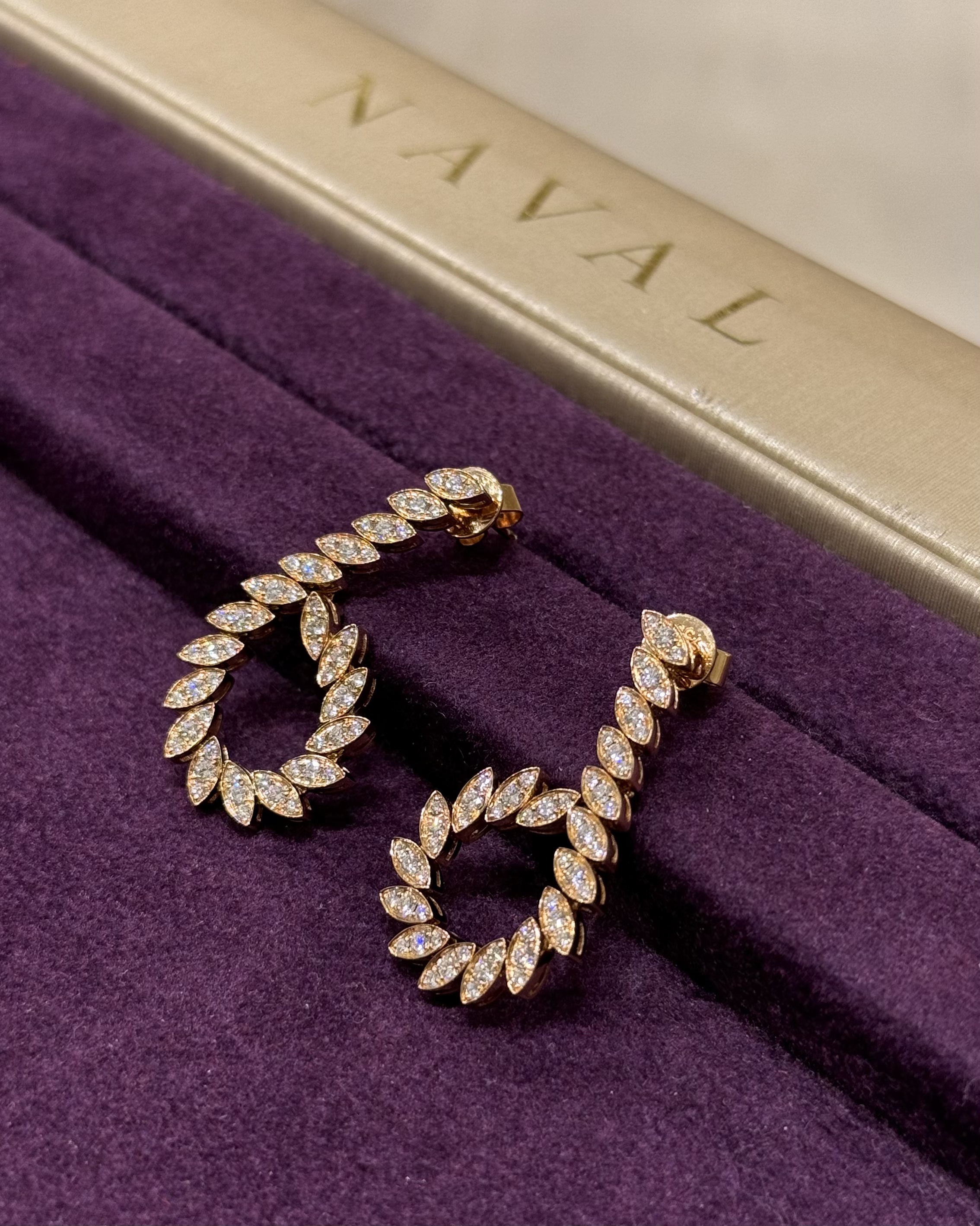 حلق الماس دائري pave