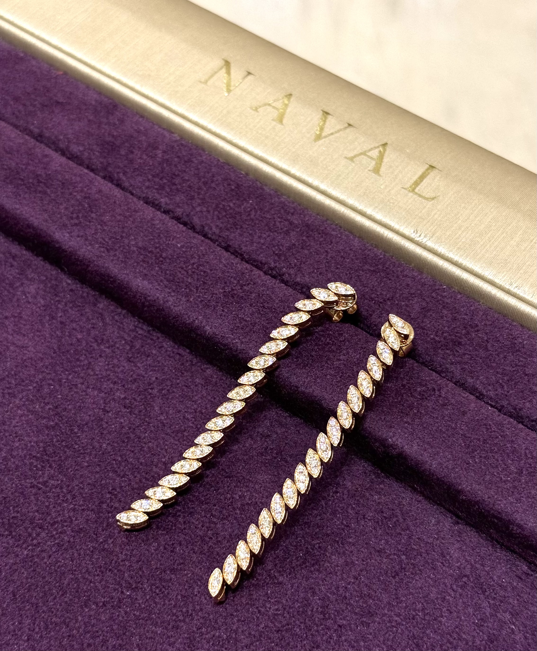 حلق الماس دائري pave