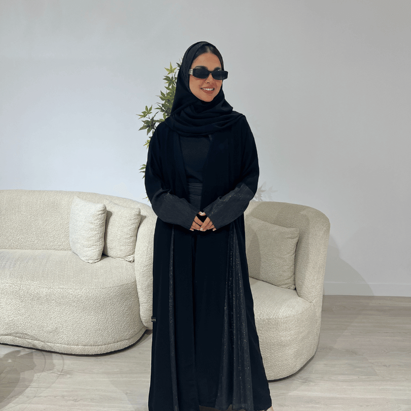 عباية سوداء لف كريب ملكي مع اورقنزا لماع