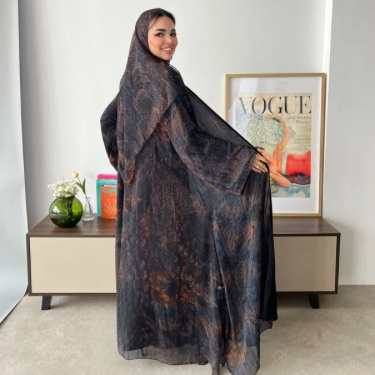عباية شيفون كحلي مع اصفر كهرماني مموج مبطنة بتطريز ترتر فاخر ( عباية سدن كحلي)