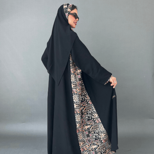 عباية كريب ملكي مطرزة بزخارف على كامل الجانبين (عباية هتون) 