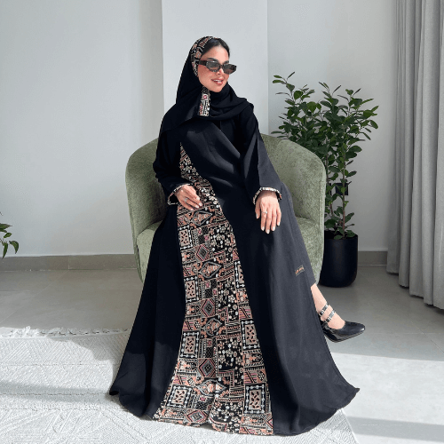 عباية كريب ملكي مطرزة بزخارف على كامل الجانبين (عباية هتون) 