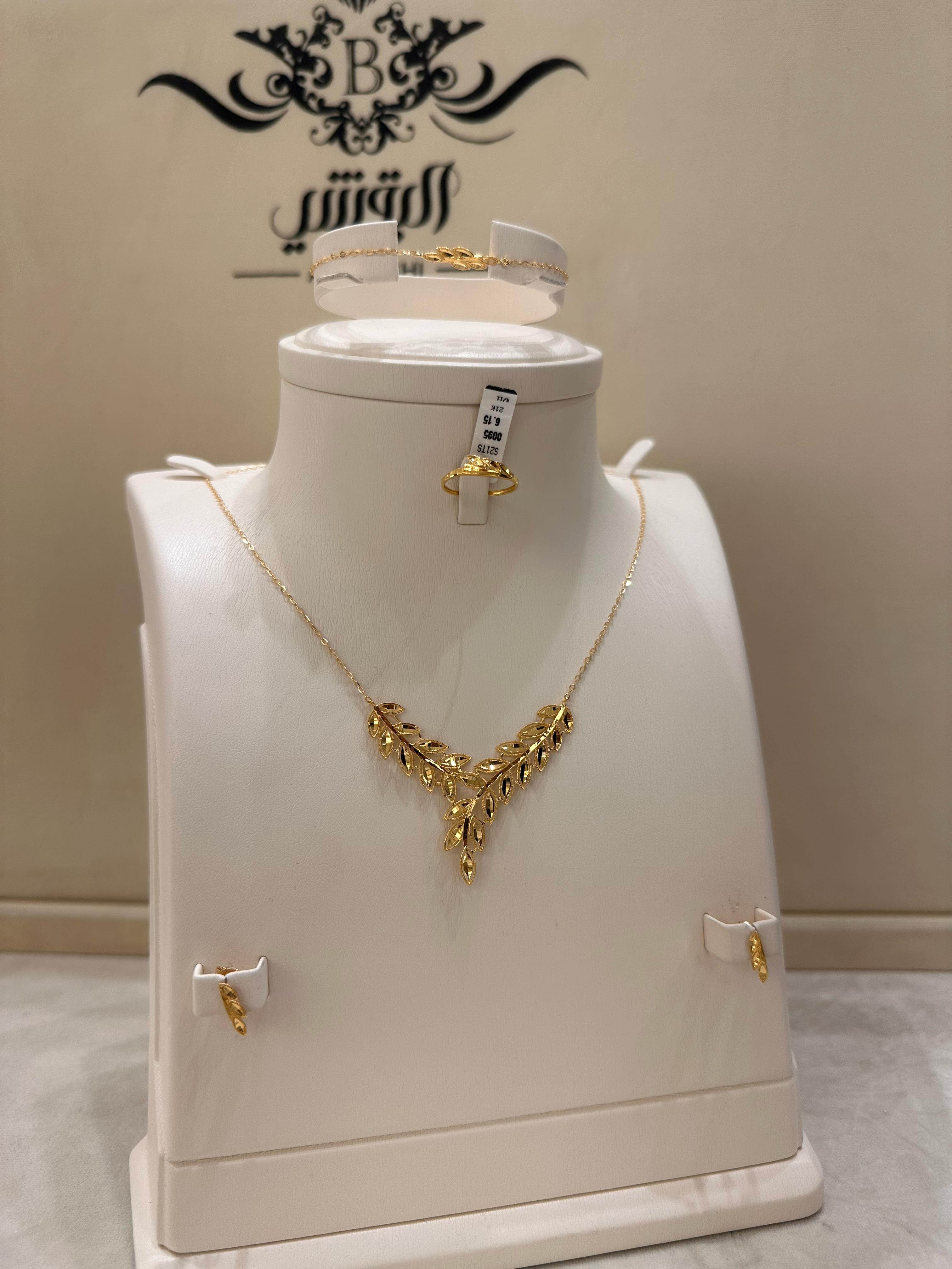 طقم ذهب غصن الزيتون