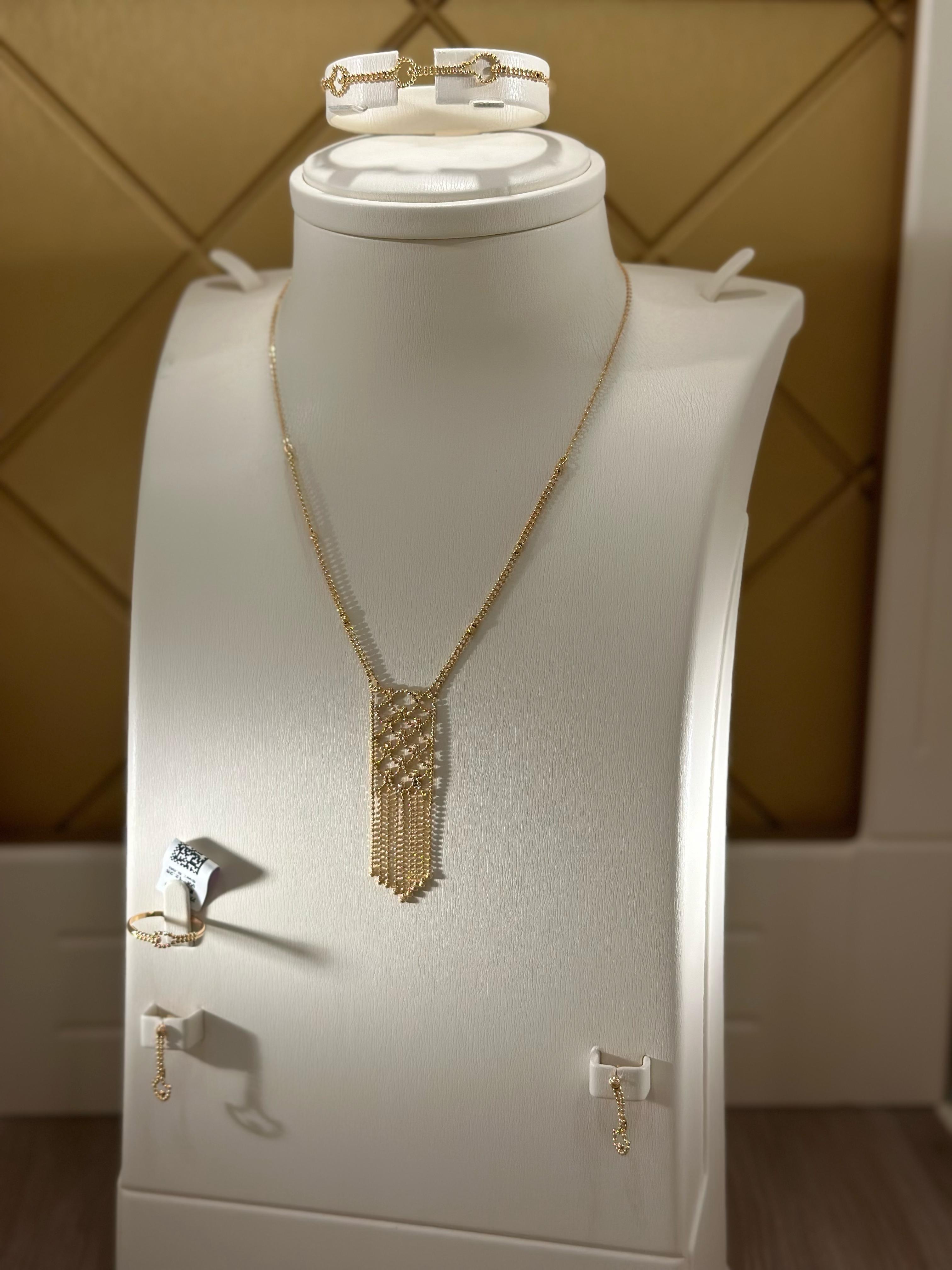 طقم ذهب عيار 21
