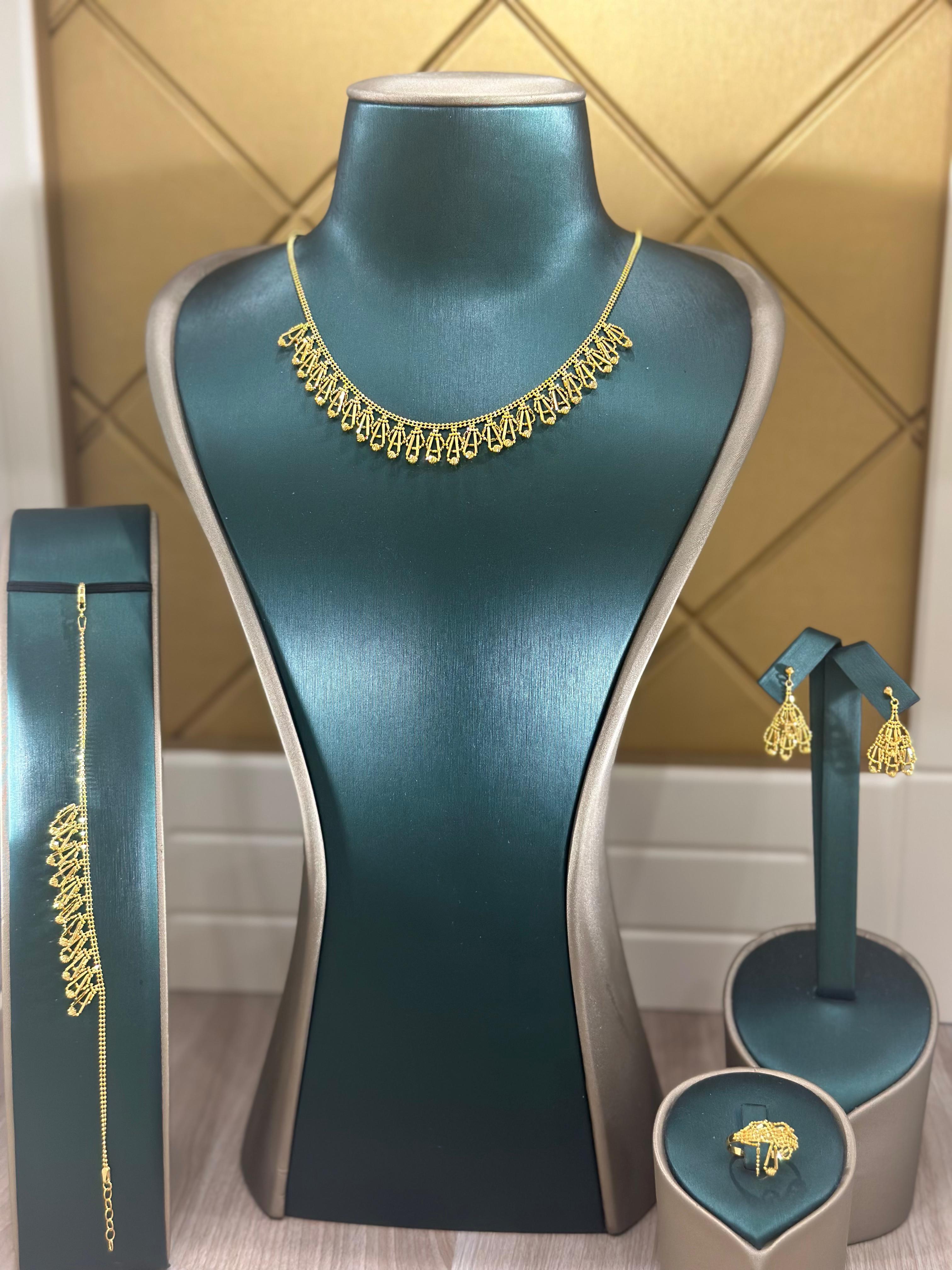 اطقم شبكات ذهب
