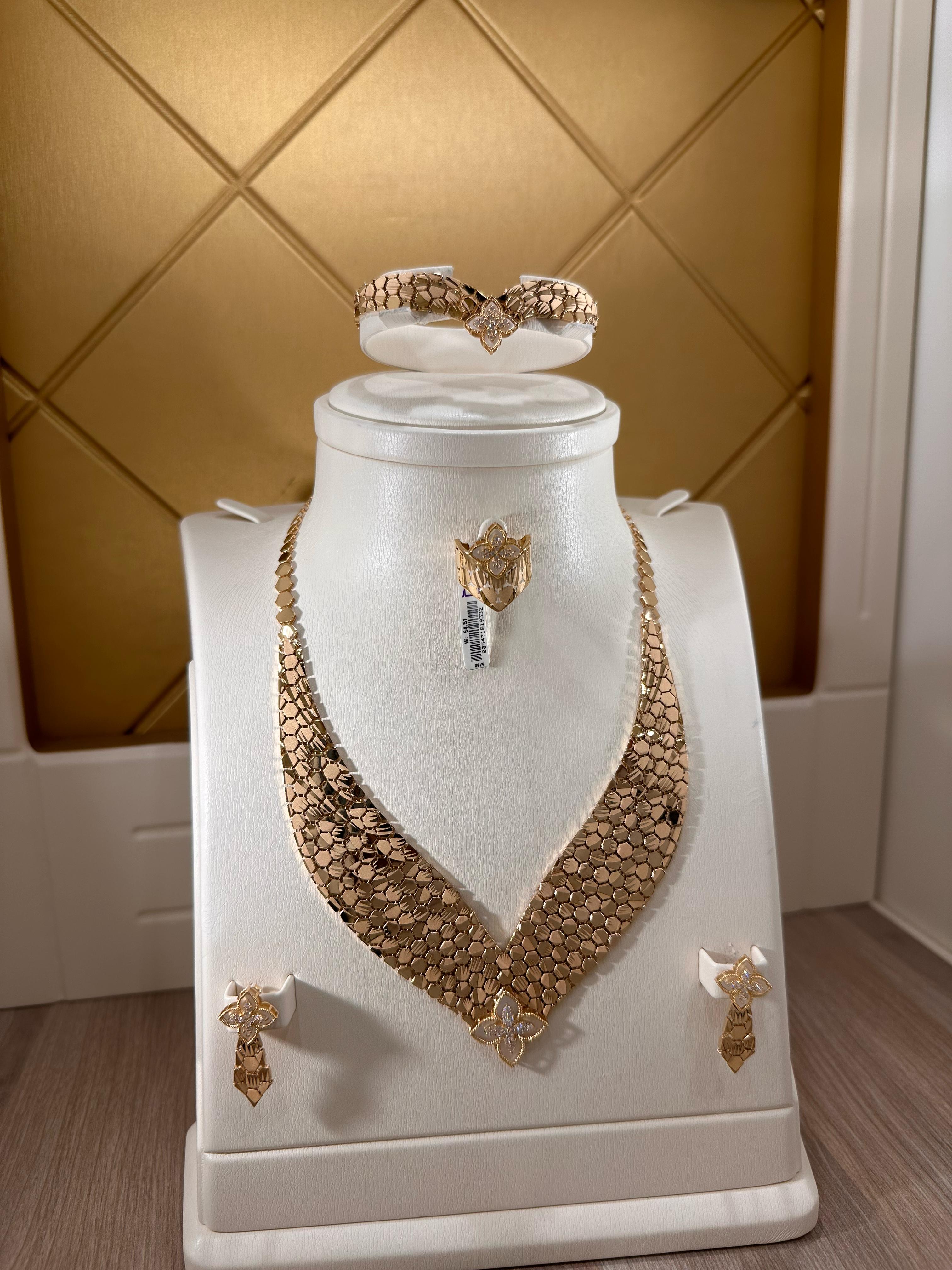 طقم جناح الصقر